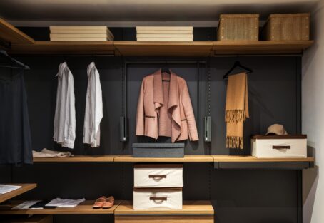 Opbergen in stijl: tips voor inbouwkasten en verborgen bergruimte